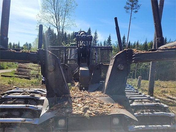 John Deere 1910G 13 of 17