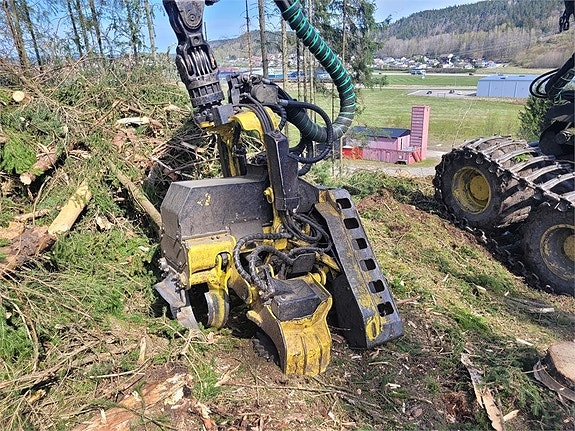 John Deere 1270G 4 of 14