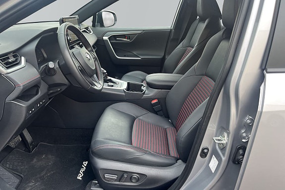 Toyota RAV4 13 of 22