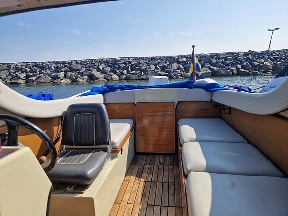 Örnvik 550 HT (hardtop) Johnson 70 HK - välskött och startklar 3 of 5
