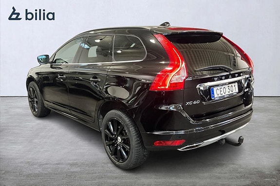 Volvo XC60 12 of 21