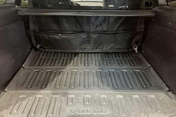Volvo XC60 4 of 21