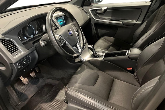 Volvo XC60 6 of 21