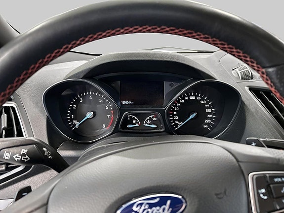 Ford Kuga 14 of 18