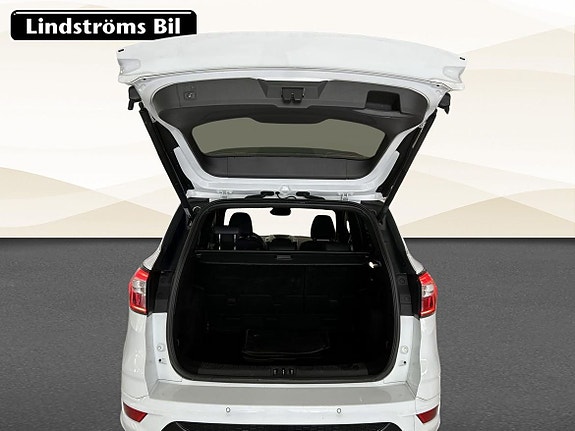 Ford Kuga 12 of 18