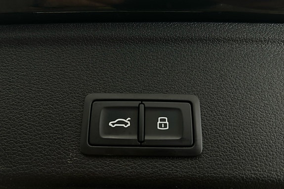 Audi A4 15 of 26