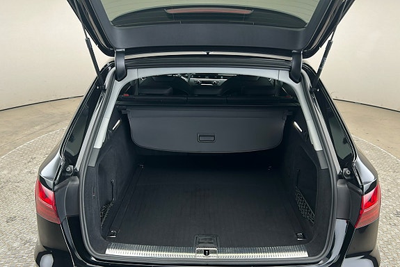 Audi A4 14 of 26