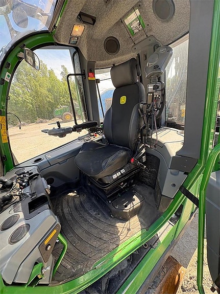 John Deere 1510G 18 of 24