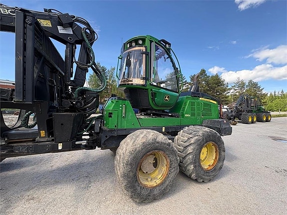 John Deere 1510G 10 of 24