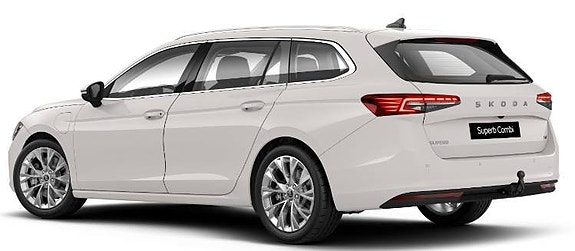 Skoda Superb 3 of 5