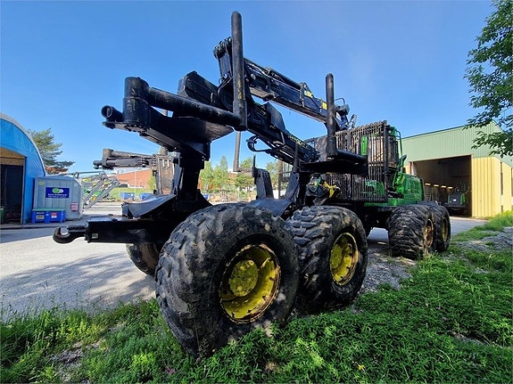 John Deere 1910G 8 of 15