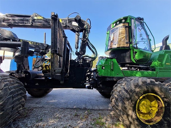 John Deere 1910G 11 of 15