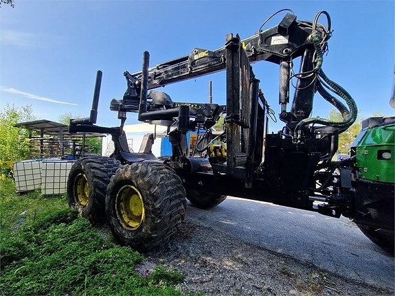 John Deere 1910G 10 of 15