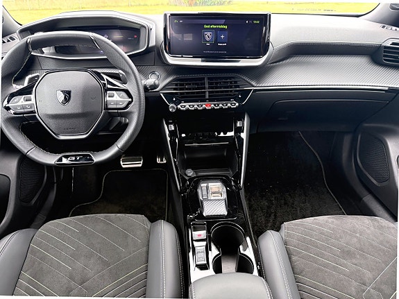 Peugeot 2008 7 of 14