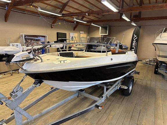 Banta 460 Open - Mercury F50 - Rikligt utrustad med ny motor 7 of 11