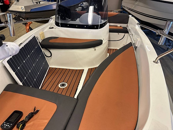 Banta 460 Open - Mercury F50 - Rikligt utrustad med ny motor 8 of 11