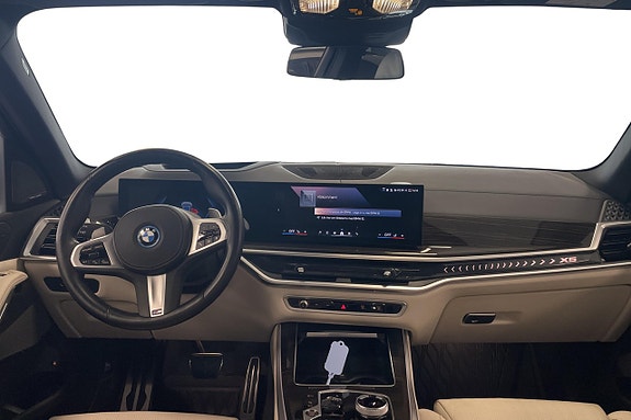 BMW X5 8 of 11