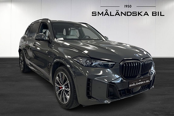 BMW X5 2 of 5