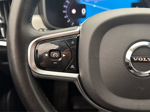 Volvo V90 Cross Country 16 of 30