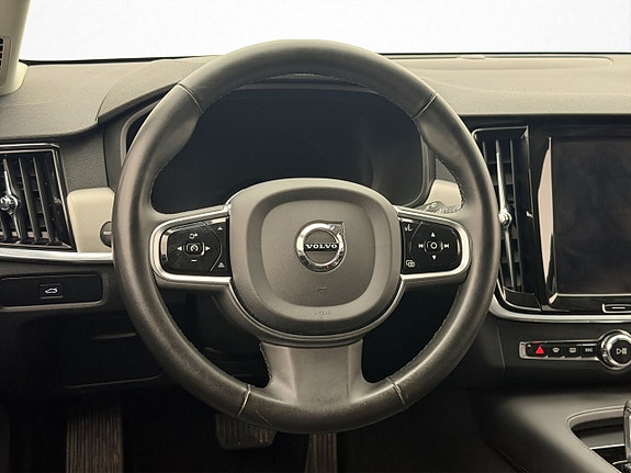 Volvo V90 Cross Country 15 of 30