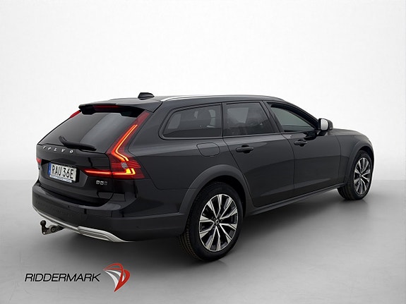 Volvo V90 Cross Country 8 of 30