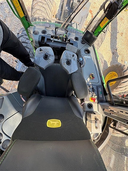 John Deere 1470G 24 of 24