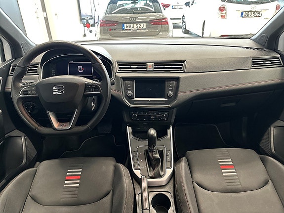 Seat Arona 10 of 20
