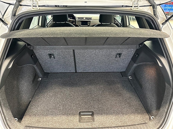 Seat Arona 11 of 20