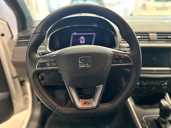 Seat Arona 15 of 20