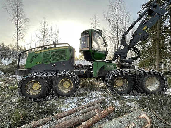 John Deere 1270G 14 of 24