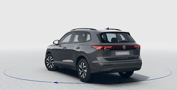Volkswagen Tiguan 3 of 5