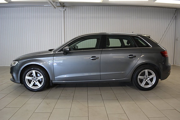 Audi A3 3 of 5