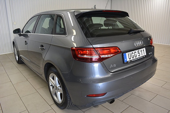 Audi A3 4 of 5
