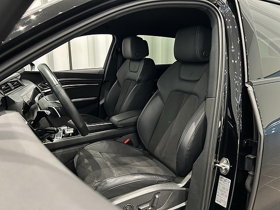 Audi e-tron 7 of 18