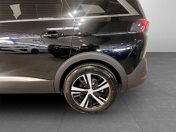 Peugeot 5008 14 of 15