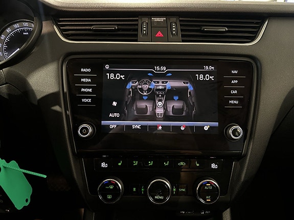 Skoda Octavia 18 of 23