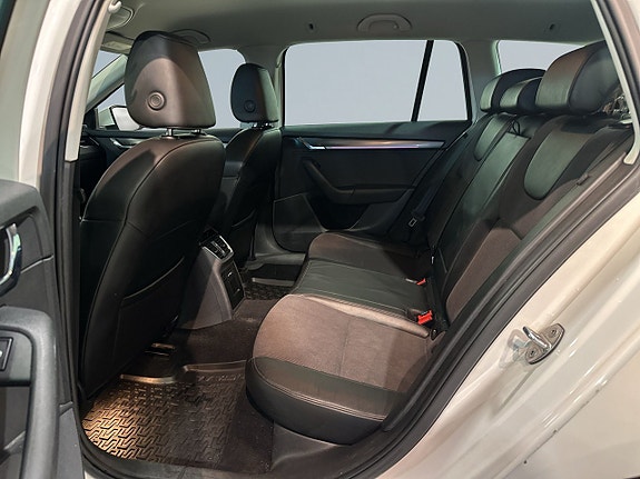 Skoda Octavia 13 of 23