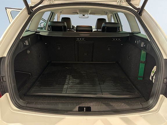 Skoda Octavia 12 of 23
