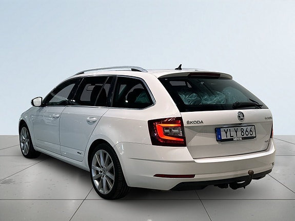 Skoda Octavia 5 of 5
