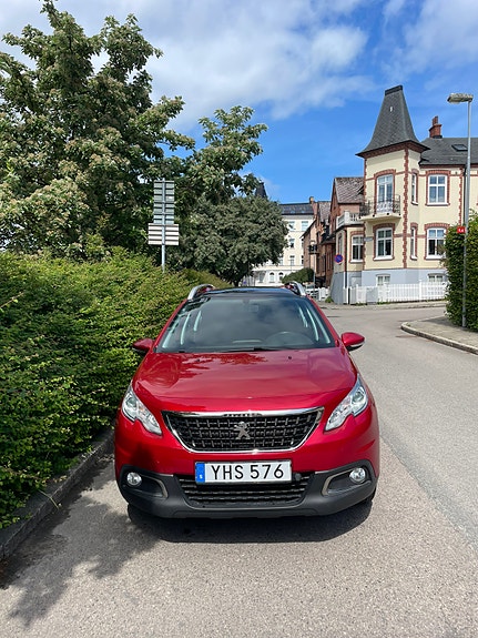 Peugeot 2008 3 of 5