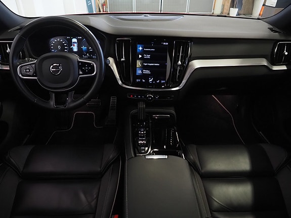 Volvo V60 14 of 26