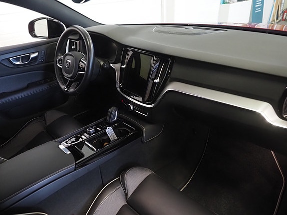 Volvo V60 10 of 26
