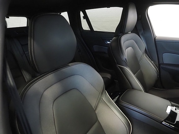 Volvo V60 12 of 26