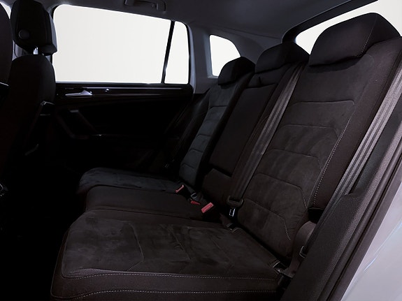 Volkswagen Tiguan 13 of 17
