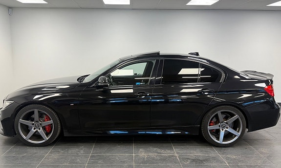 BMW 335d 3 of 5
