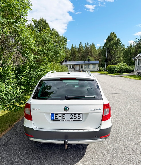 Skoda Superb 4 of 5