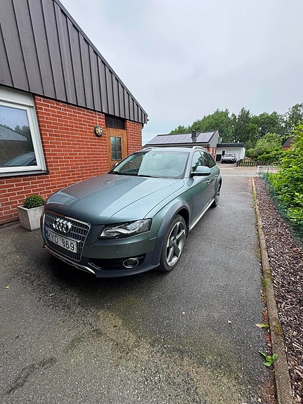 Audi A4 allroad 4 of 6