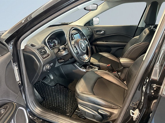 Jeep Compass 7 of 19