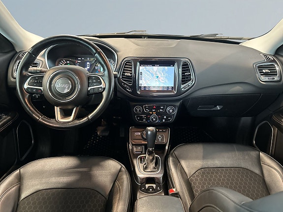 Jeep Compass 8 of 19
