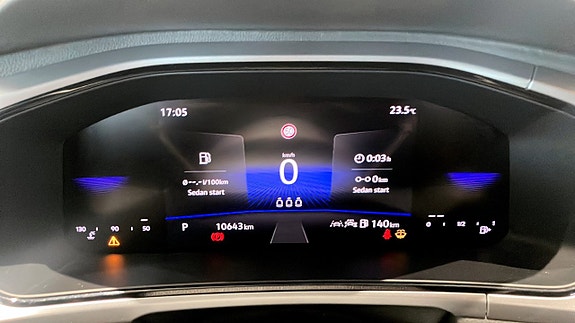 Volkswagen T-Roc 13 of 18